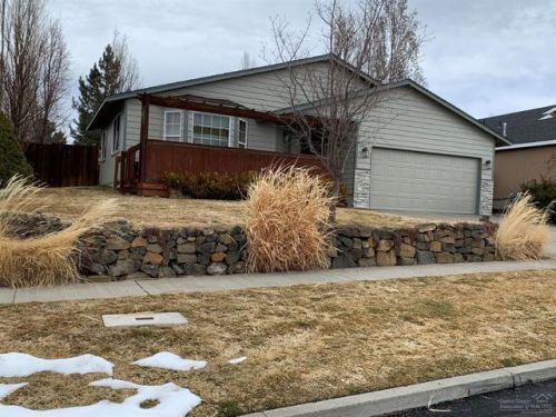 3314 Palmer Dr, Bend, OR 97701-7683