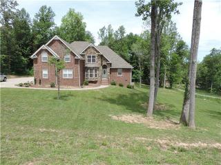 367 Salem Ridge Rd, Clarksville, TN 37040-7752