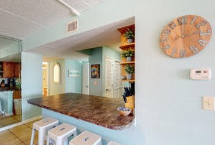 676 Santa Rosa Blvd, Fort Walton Beach, FL 32548-6061