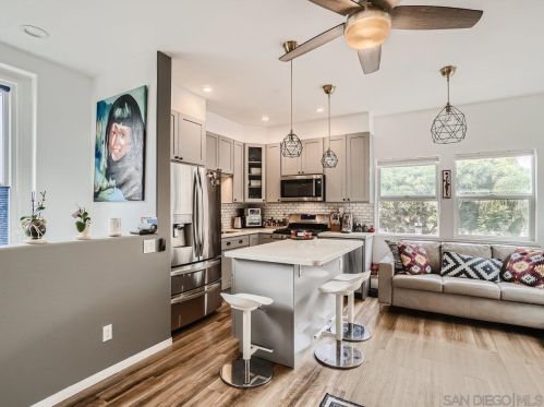 3942 Sequoia St, San Diego, CA 92109-6139