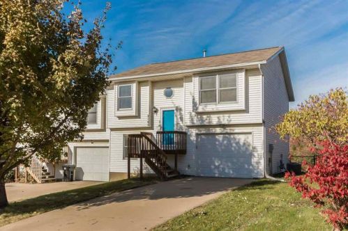 2145 10th St, Iowa City, IA 52241-1325