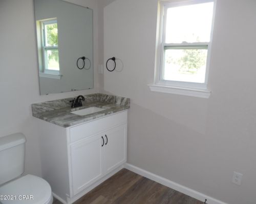 1106 Church St, Marianna FL  32448-7361 exterior