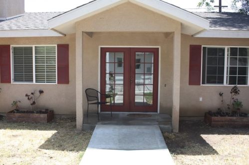 7876 Sycamore Ave, Riverside, CA 92504-2633