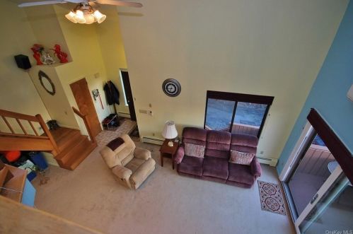 34 Hudson View Hl, Crotonville NY  10562-3327 exterior