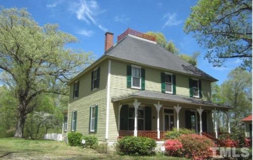 560 U S Hwy 1, Norlina NC  27563-9409 exterior