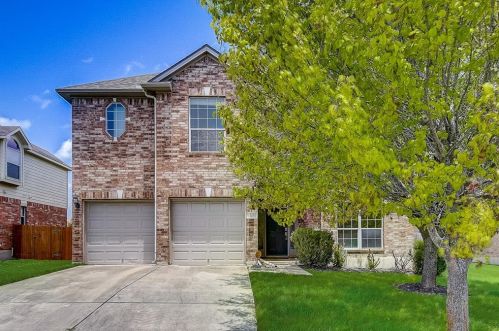 125 Sweet Gum, Uhland TX  78640-5961 exterior