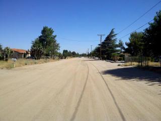 8257 10th Ave, Hesperia, CA 92345-3931