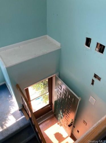 52 Arthur Ct, Rye Brook NY  10573-3153 exterior