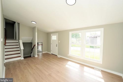 150 Independence Dr, Yardley PA 19067-4910 exterior