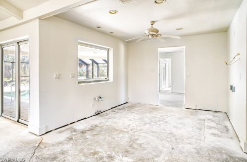 1224 Kittiwake Cir, Sanibel FL  33957-3608 exterior
