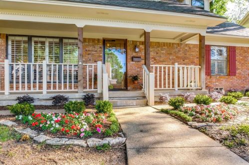 9927 Faircrest Dr, Dallas, TX 75238-1543
