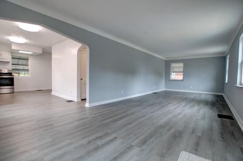 7850 Daly Rd, Cincinnati, OH 45224-1162