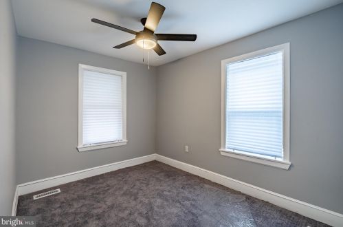 409 24th St, Wilmington DE  19802-3402 exterior