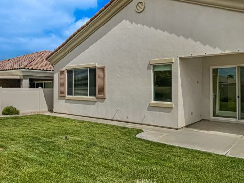 1750 Forest Oaks Dr, Beaumont CA  92223-8563 exterior