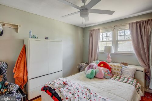 631 Edge Park Dr, Tavistock NJ  exterior