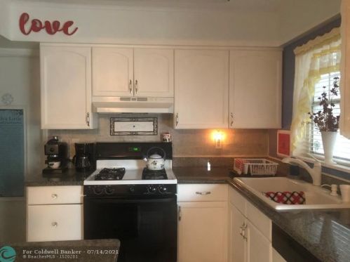 168 Hemet St, Fort Pierce, FL 34983-1712