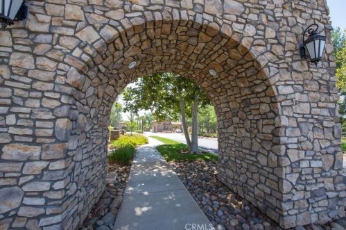 169 Canary Crk, Beaumont CA  92223-7311 exterior