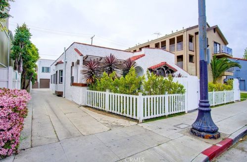 757 Redondo Ave, Long Beach CA  90804-5140 exterior