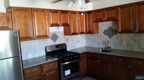 134 Locust Ave, Dumont NJ  07628-3531 exterior