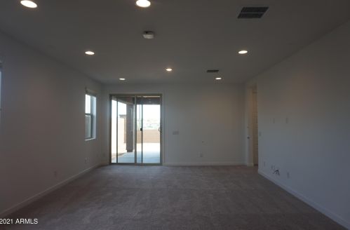 2236 Dunbar Dr, Phoenix AZ  85041-5799 exterior