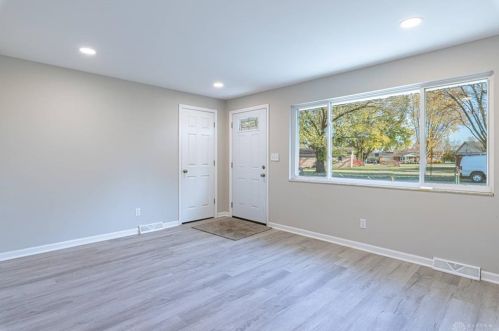 375 Lincoln Dr, Franklin OH  45005-3135 exterior