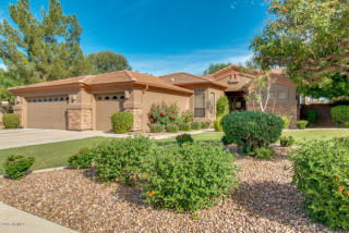 1498 Loma Vista St, Gilbert, AZ 85295-4903