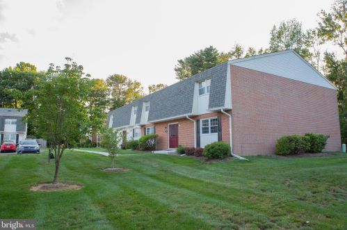 101 Hampton Xing, Southampton, PA 18966