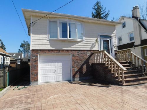 429 Adams Ave, Hempstead, NY 11552-2314