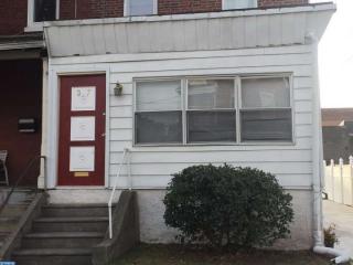 37 Holland Ave, Ardmore PA  19003-1209 exterior