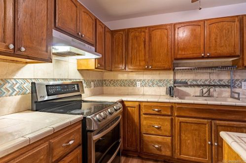 75-5743 Alahou St, Kailua Kona, HI