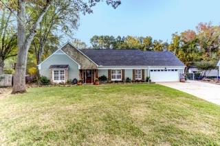 7076 Wickshire Cv, Memphis, TN 38138-4527