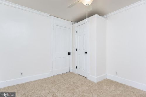 490 Elizabeth St, Highspire PA  17034-1522 exterior