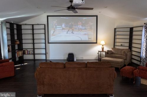 4 Nashua Dr, Erial NJ  08081-3040 exterior