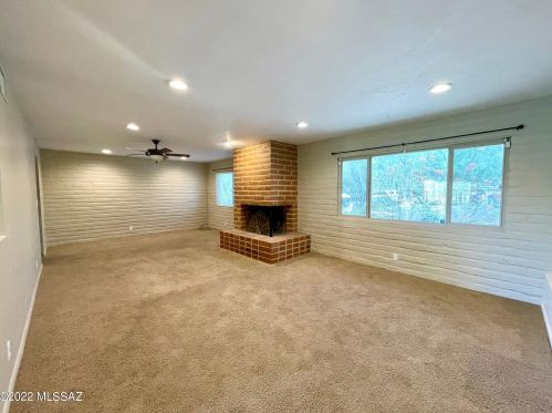 6201 Pomona Rd, Tucson AZ  85704-1061 exterior