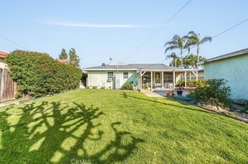 9131 Garnish Dr, Downey CA  90240-3038 exterior