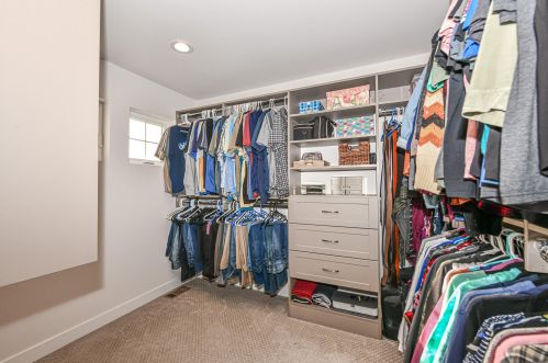 9110 Creekside Cir, Kenosha WI  53158-3245 exterior