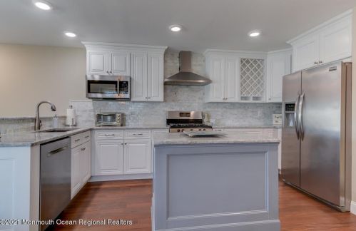 59 Harborhead Dr, Point Pleasant Beach NJ  08742-2681 exterior