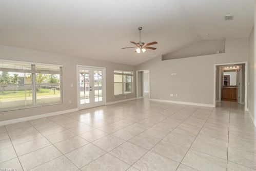 2008 27 Ter, Cape Coral FL  33904-3256 exterior