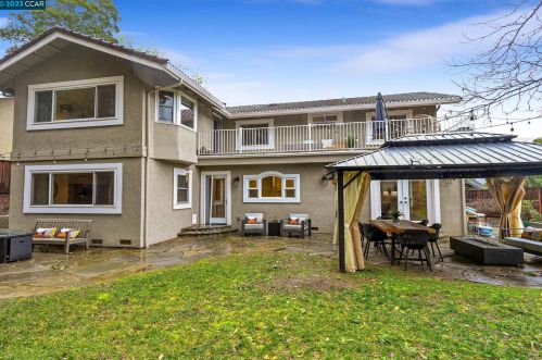 5613 Mount Hood Ct, Pacheco CA  94553-5837 exterior