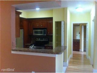 2430 Centergate Dr, Hollywood FL  33025-7213 exterior