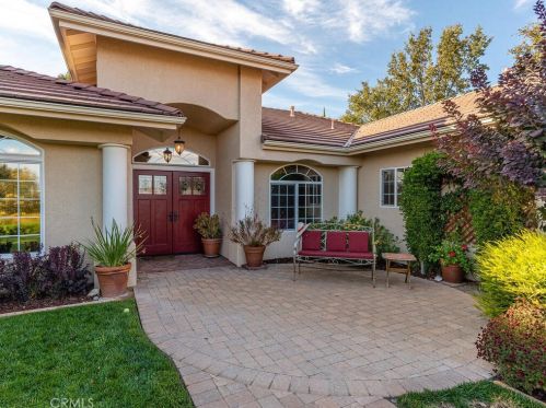 210 Foxtail Ln, Templeton CA  93465-8714 exterior