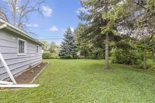 225 Chestnut St, Fond Du Lac WI  54935-3205 exterior
