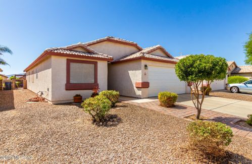 2813 Simplicity Dr, Tucson, AZ 85741-1578