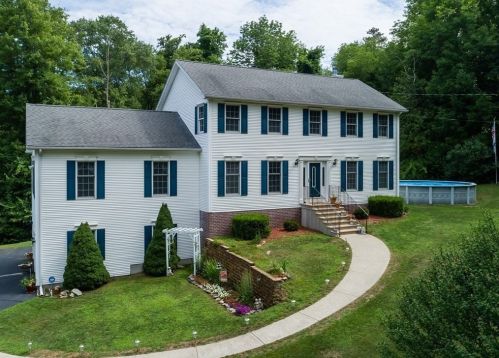 69 Babcock Tavern Rd, Ware, MA 01082-9509