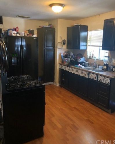 430 11th St, Colton, CA 92324-3410