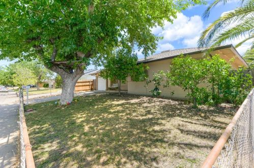 3724 Lankershim Way, North Highlands CA  exterior