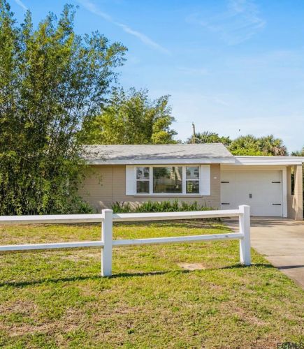 34 Palmetto Dr, Ormond Beach, FL 32176-3517