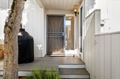 127 Rockwood Dr, Grass Valley CA  95945-5636 exterior
