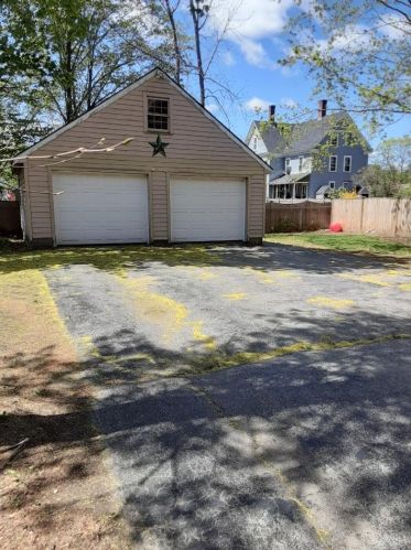 20 Spruce St, Concord NH  03301-3546 exterior