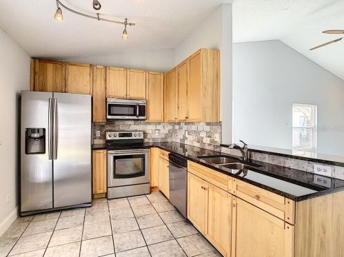 822 Mclean Ct, Orlando FL 32825-6367 exterior